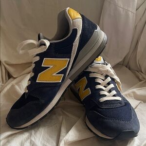 New Balance 996 Navy and Yellow Sneakers - perfectly worn in ✔️ for fun not gym